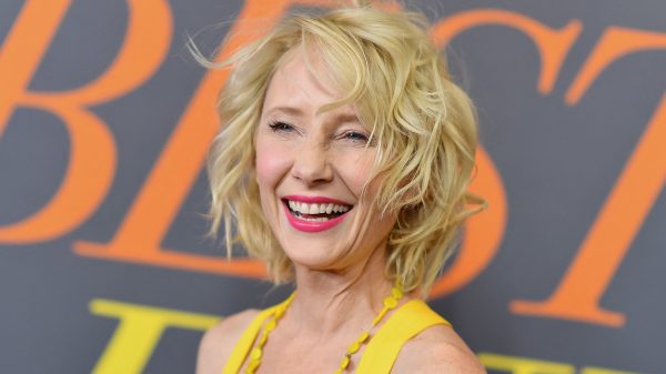 Actrice Anne Heche in kritieke toestand na auto-ongeluk