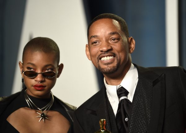 Willow Smith reageert voor het eerst op Oscar-klap vader Will