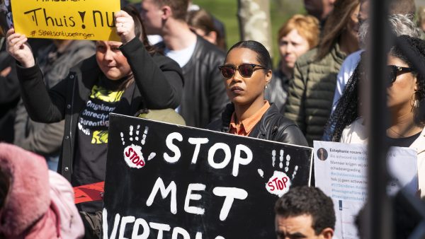 'Eerste 2 kinderen van ouders toeslagenaffaire thuis na bemiddeling'