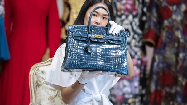 houten Aas long Tonnen voor een tas: dít is de Hermès Birkin - LINDA.nl