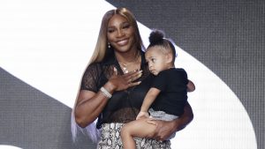 Thumbnail voor Serena Williams hint op pensioen na US Open: 'Ik moet focussen op moeder zijn'