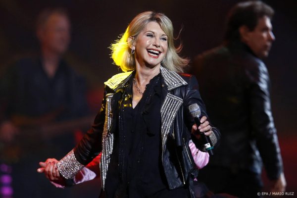 Kerkklokken eren overleden Olivia Newton-John met muziek uit 'Grease'