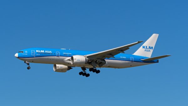 Vrouw aangehouden die crewleden in KLM-vliegtuig mishandelde