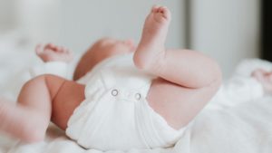 Thumbnail voor Farmaceut J&J stopt wereldwijd met verkoop van 'kankerverwekkende' babypoeder