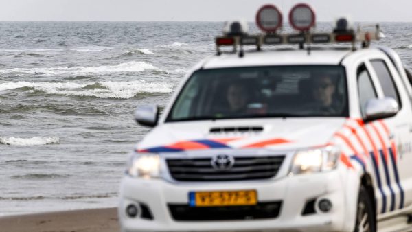 Zoektocht naar vermiste zwemmer duinmeer Overveen gaat door
