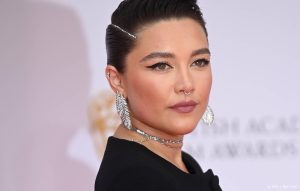 Thumbnail voor Florence Pugh en Zach Braff na drie jaar uit elkaar: 'Iedereen had een mening over de relatie'