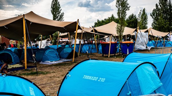 Initiatiefnemer opgooitentjes in Ter Apel: 'Verwijderen volstrekt idioot'