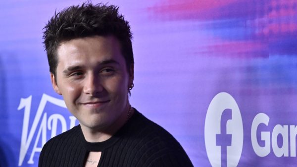 Brooklyn Beckham wordt afgebrand door het internet: 'Hij is gewoon verwend'