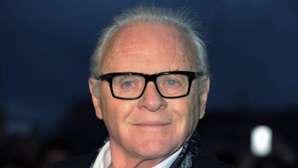 Anthony Hopkins (84) maakt digitale kunst en lanceert NFT-collectie gebaseerd op filmrollen