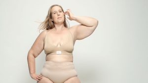 Thumbnail voor Charlotte heeft lipoedeem: 'Ik zakte door mijn knieën, maar liposuctie wordt niet vergoed'