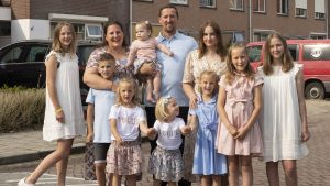 Thumbnail voor 'Een Huis Vol'-familie Jelies moet op de kleintjes letten door inflatie: 'Levert stress op'