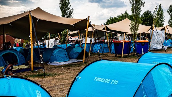 Afgenomen tentjes Ter Apel kunnen weer worden opgehaald