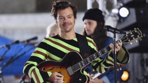 Thumbnail voor Harry Styles stelt zich kwetsbaarder op door therapie: 'Zoveel emoties zijn onbekend'