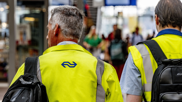 Treinpersoneel gaat staken