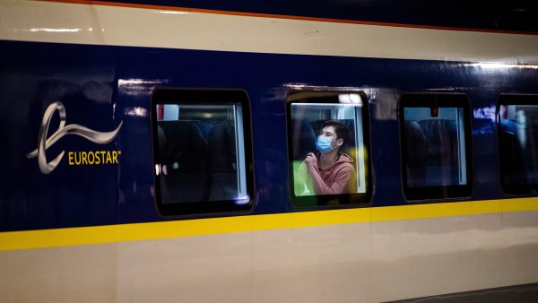 Trein kapot in Eurotunnel, reizigers moeten lopend verder