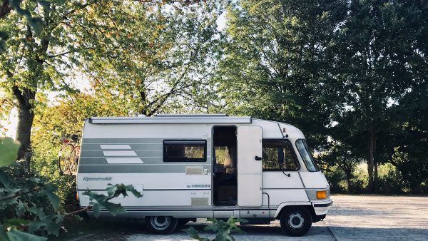 Man vindt twee vluchtelingen in zijn camper in Ter Apel: 'Ontzettend dubbel'