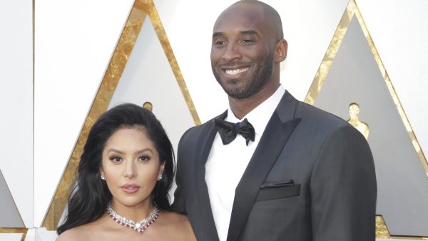 Los Angeles weduwe Kobe Bryant 31 miljoen betalen voor lekken foto's crash