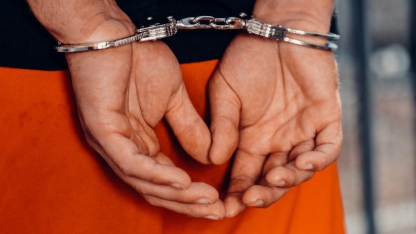 Door Interpol gezochte Nederlander opgepakt op Marokkaans vliegveld om plofkraken