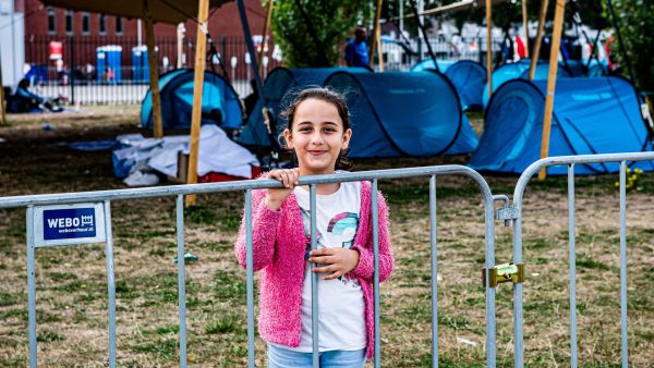 Asielprocedure in Nederland geeft kinderen onnodig veel extra stress en schendt hun rechten