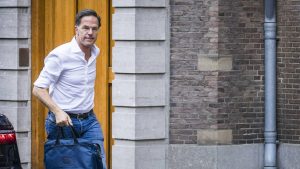 Thumbnail voor Rutte: kabinet met niets anders bezig dan Ter Apel