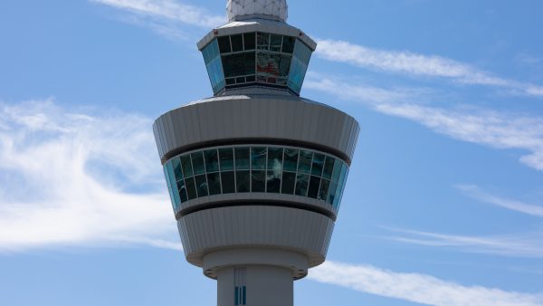 Schiphol heeft weer winst gemaakt dankzij terugkeer reizigers na corona