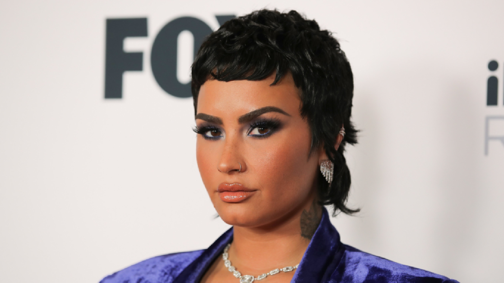 Demi Lovato: "Ik werd gecontroleerd en gehersenspoeld"