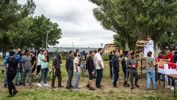 Defensie helpt met opvang mensen die buiten slapen in Ter Apel