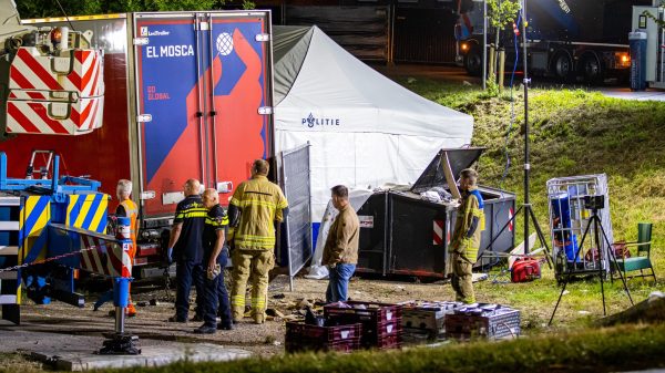 Zes doden en zeven gewonden door vrachtauto-ongeval Nieuw-Beijerland