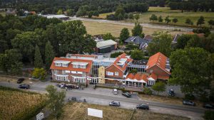 Thumbnail voor Brand bij 'asielhotel' Albergen is aangestoken