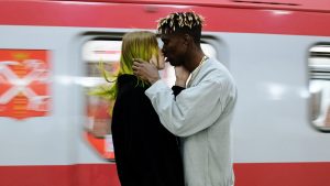 Thumbnail voor Yaël greep haar kans in de Thalys: 'We begonnen in de coupé en eindigden in de wc'