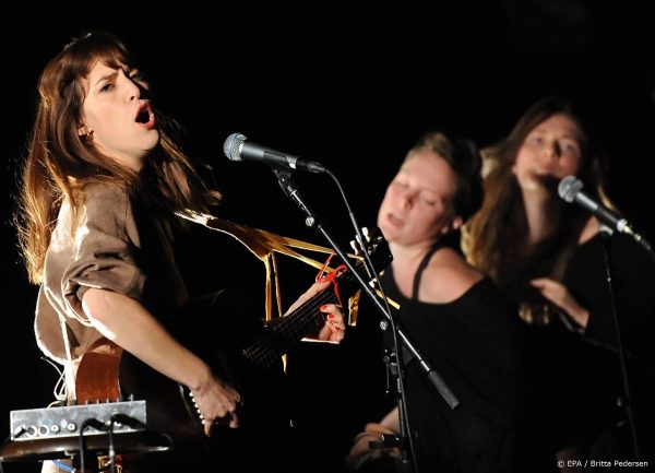 Feist stopt met tour Arcade Fire na beschuldigingen over frontman