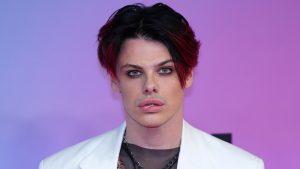 Thumbnail voor YUNGBLUD geeft zich bloot aan LINDA.meiden: 'Iemand vroeg of ik met zijn dochter wilde trouwen'