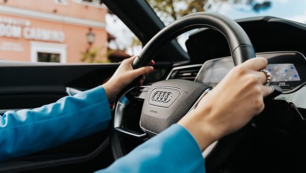 Gemiddelde wachttijd voor rijexamen daalt naar 15 weken