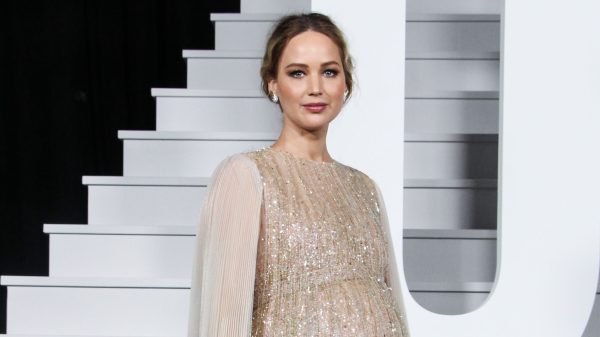 Jennifer Lawrence onthult het geslacht en naam van haar kind