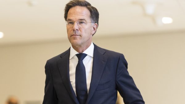 premier Rutte verdedigt ministers