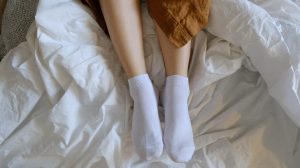 Thumbnail voor Overmatig zweten: 'Ik hield sokken aan tijdens de sex: doodsbang dat hij mijn voeten zou ruiken'
