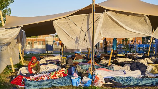 'Ministerie sloeg hulp af bij aanpak opvangcrisis Ter Apel'