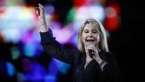 Thumbnail voor Fans boos om ontbreken Olivia Newton-John in 'In Memoriam'-segment Emmy’s