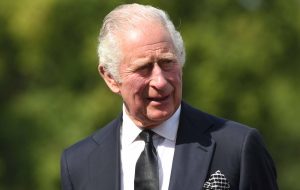 Koning Charles houdt receptie voor wereldleiders en vorsten