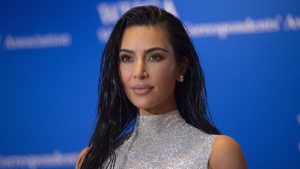 Kim Kardashian en Scott Disick aangeklaagd voor 40 miljoen dollar wegens winactie met dure tassen