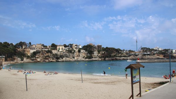 Nederlandse vrouw (28) overleden na val uit raam op Mallorca