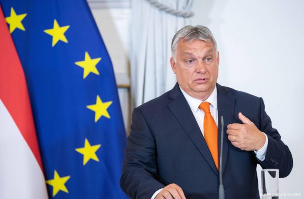 Europese Commissie schort 7,5 miljard euro subsidies Hongarije op