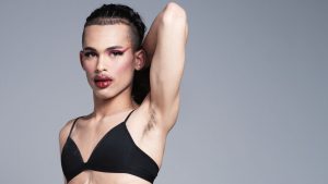 Thumbnail voor Jelani (22) houdt van drag: 'Ik heb diep respect voor mooi verzorgde vrouwen'