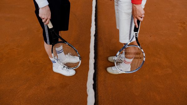 Raisha deed het met haar tennisleraar: 'Oeps, wát een cliché'