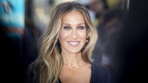 Thumbnail voor Geen muurbloempje: Sarah Jessica Parker ontwerpt een fleurige collectie