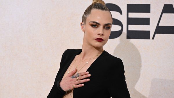 Fans bezorgd om gedrag Cara Delevingne