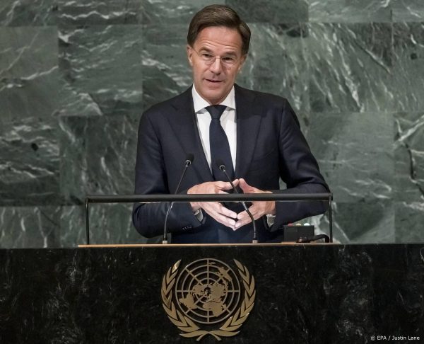 Rutte roept Verenigde Naties op zich vierkant achter Kiev te scharen