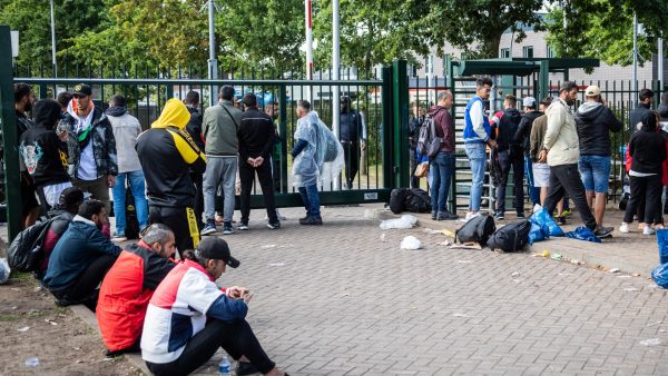 Aantal wachttijden asielaanvragen vrijwel terug op hoogste niveau ooit