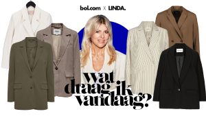 Thumbnail voor Gróte trend: chef mode van bol.com Lonneke Nooteboom showt de mooiste oversized blazers van dit moment