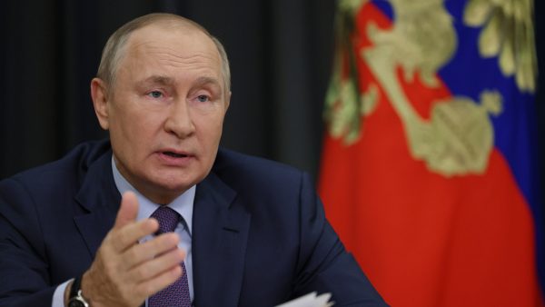 Poetin erkent Cherson en Zaporizja als onafhankelijke staten